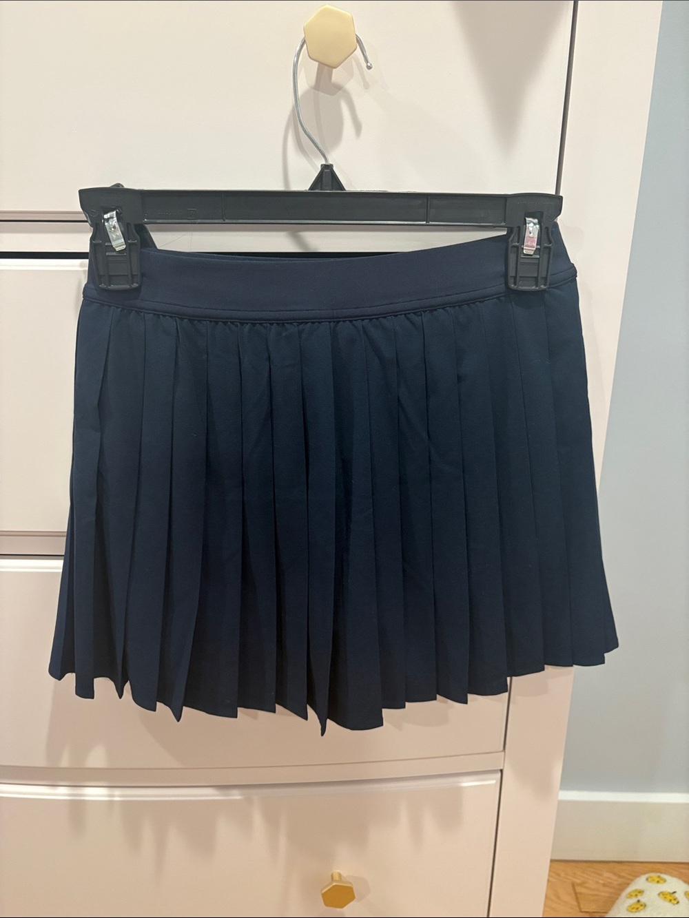 Lululemon women's Navy Pleated Skirt